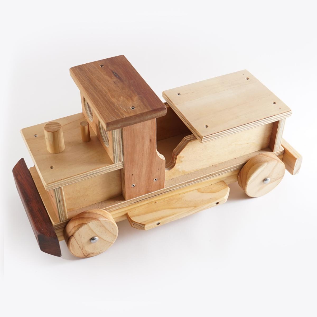 Engine 165 00 Pioneer Wooden Toys